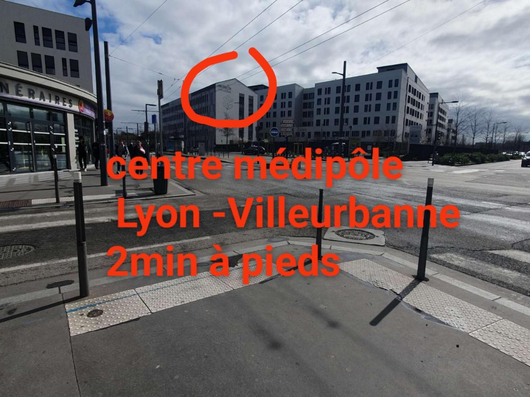 Medipole T2 Avec Un Garage Gratuit Sur Place, 16Min A Centre Ville Lyon En Metro A Вийёрбан Экстерьер фото